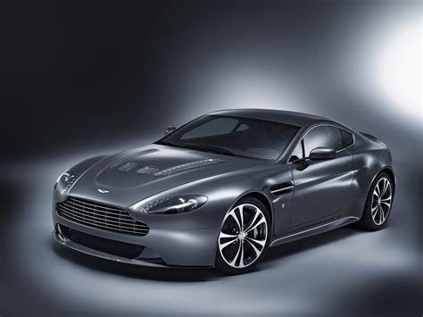 2010 Aston Martin V12 Vantage Specs, Top Speed & Engine Review
