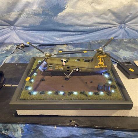 H-25A "Army Mule" Helicopter Model Built With LED Landing Pad Display ...