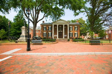 13 Reasons to Love Living in Charlottesville, VA