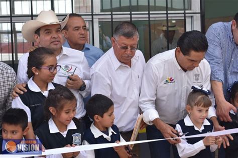 Silvano Aureoles y diputado Norberto Martínez inauguran diversas obras