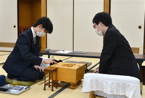 藤井聡太七段がダブルタイトル挑戦に王手 王位戦挑戦者決定戦に進出 スポーツ報知