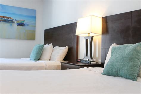 Hotel Rooms at Put-in-Bay | Bay Lodging