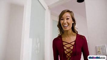 asiático madrastra y hijastra squirting XVIDEOS