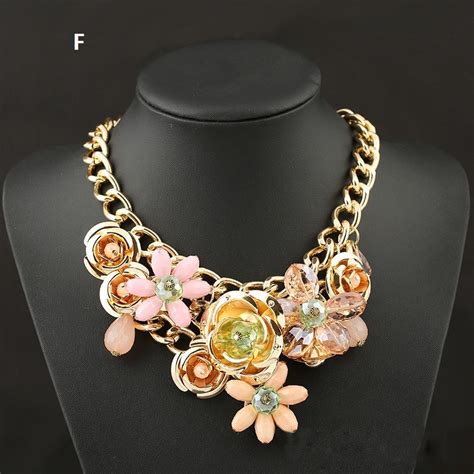 Charming Large Pink Gold Flower Chunky Costume Necklace For Women