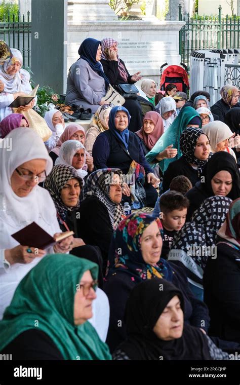 Istanbul Turkey Turkiye Eyup Sultan Mosque Women Seated Outside The