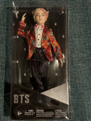 BTS V Idol Doll 2019 Blonde Pink Hair Jacket Shirt GKC89 Mattel