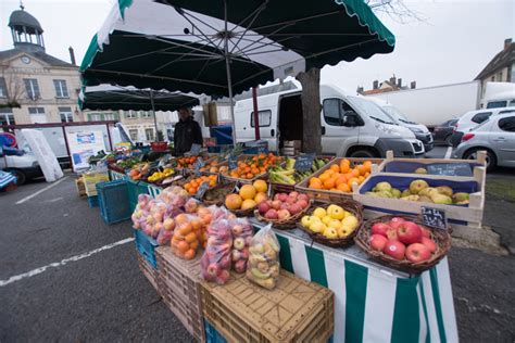 Le marché hebdomadaire Ville de Braine