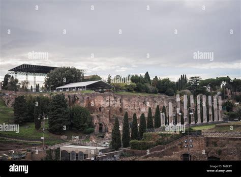 Ruins of the Temple of Venus and Roma near the Colosseum in Rome Italy Stock Photo - Alamy