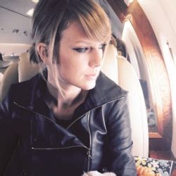 Taylor Swift Pets - Celebrity Pets - JiveDash