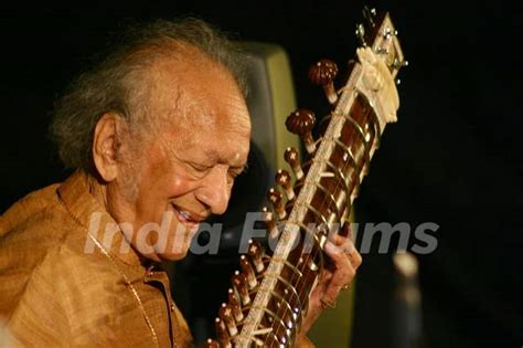 Sitar player Pt Ravi Shankar at the concert ''''Music in the Park ...