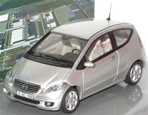 Mercedes Benz A Klasse 3türig W169 brillantsilber met Werksedition