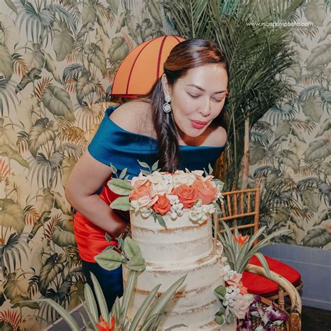 Marian Rivera And Dingdong Dantes Royal Wedding Cake