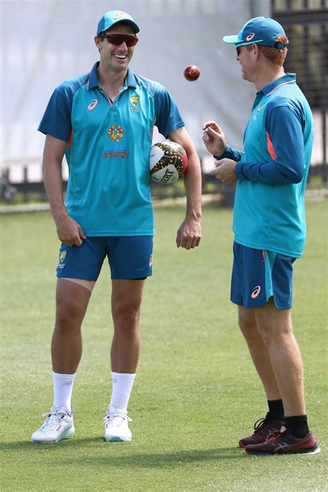 Pat Cummins Has A Chat With Coach Andrew Mcdonald Espncricinfo