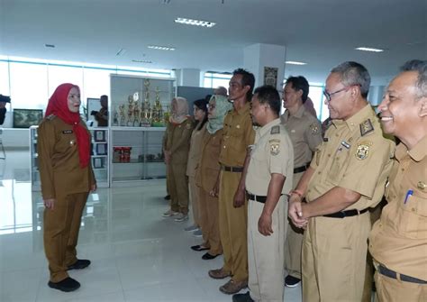 Walikota Eva Dwiana Sidak Hari Pertama Kerja Di Sejumlah Kantor OPD