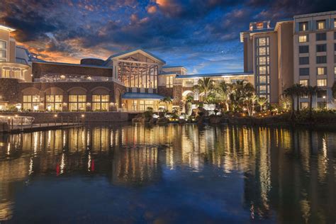 Universal's Loews Sapphire Falls Resort | Classic Vacations