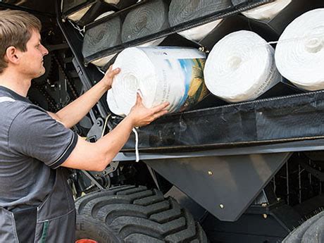 Tying I Fendt Square Balers I Balers