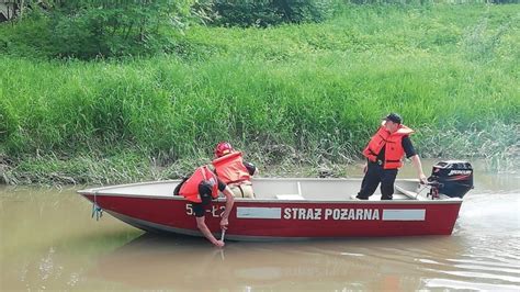 Podkarpacie Makabryczne odkrycie w Przeworsku Wyłowiono zwłoki