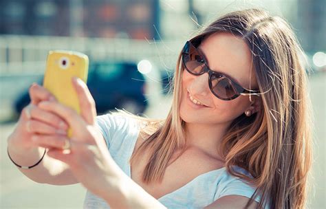 How To Take Better And More Attractive Selfies Blackview Blog