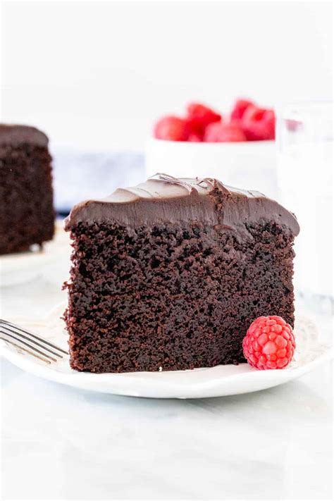 Chocolate Mud Cake With Ganache