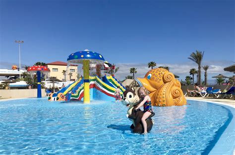 ACUA WATER PARK FUERTEVENTURA REVIEW - Emma Plus Three