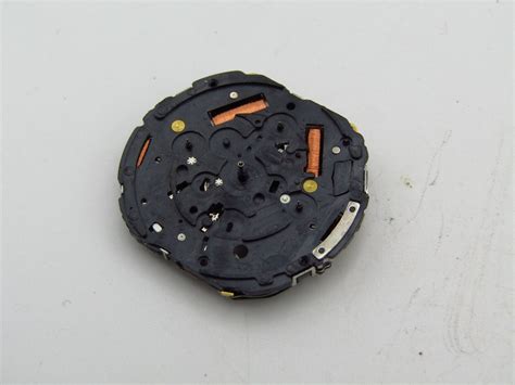 SEIKO 5T52A UNADJUSTED 0 JEWEL QUARTZ WATCH MOVEMENT PARTS REPAIR P R