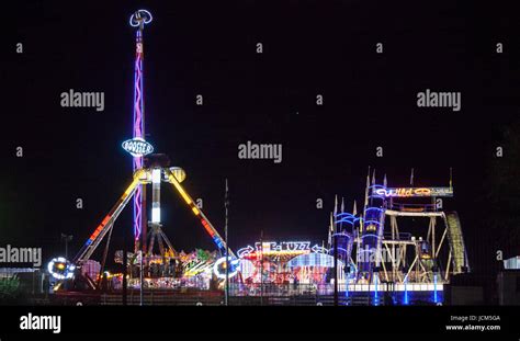 County fair rides hi-res stock photography and images - Alamy