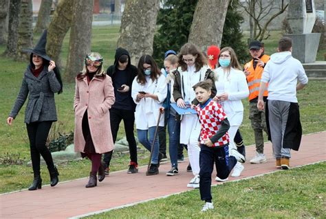 Foto Fa Enjki U Podravskim Sesvetama Pravi Su Hit Prekrasnih Maski I