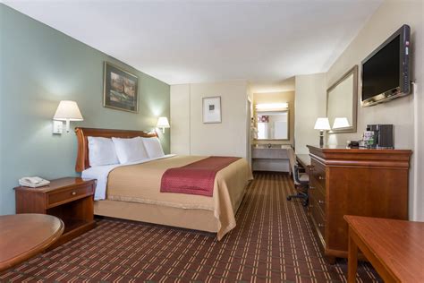 Days Inn by Wyndham Orangeburg | Orangeburg, SC Hotels