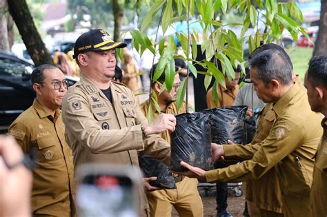 Peringati Hari Bumi Pemkab Gowa Tanam Pohon Di Tiga Titik Fajar