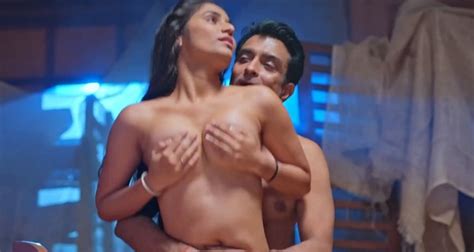 Thand Ka Maza 2024 Bigshots Originals Hindi Porn Web Series Episode 9