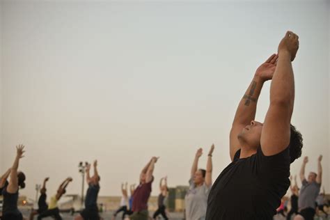 Posi Es De Yoga Posturas Capazes De Transformar Seu Corpo