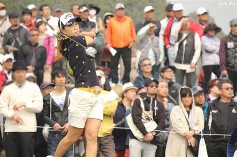 ＜中間速報＞混戦の最終日！桃子、一ノ瀬ら4人が首位に並び後半へ！ ゴルフ総合サイト Alba Net