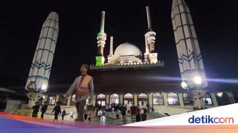 Jadwal Sholat Maghrib Semarang Hari Ini, 3 Desember 2023