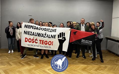 Niepedagogiczni pracownicy szkół specjalnych w Warszawie protestują