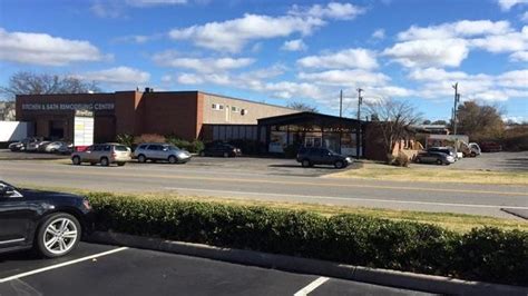 Office furniture dealer buys new Nashville office on Sidco Drive
