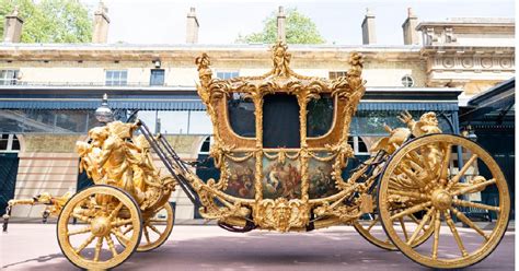 Here’s a Look at Royal Car Collection of Queen Elizabeth II » Car Blog ...