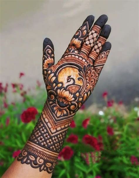 Rajasthani Bridal Mehndi Designs For Full Hands