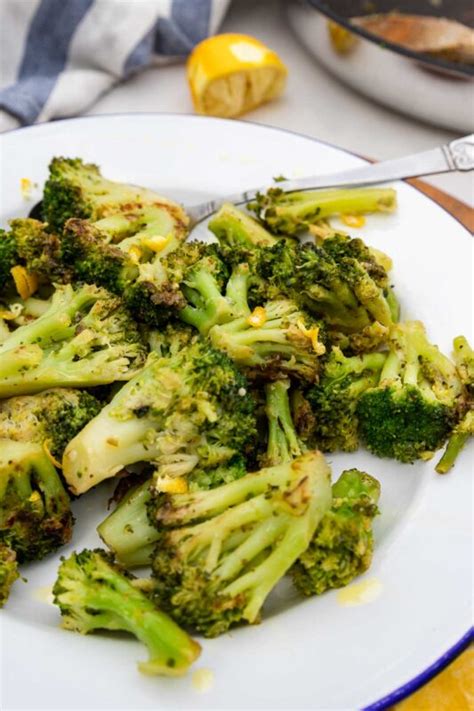 10 Minute Sautéed Frozen Broccoli Scrummy Lane