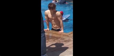 Wonho Monsta X Abs Shirtless Sexy Swimming Youtube