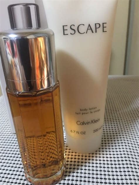 Calvin Klein Escape 2 Pc T Set For Women Edp 100ml And Body Lotion On Carousell