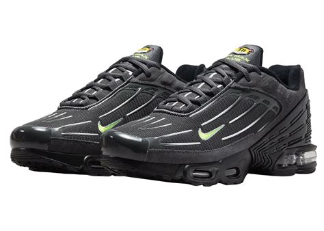 nike air max   black volt jun  fq  kicksonfirecom