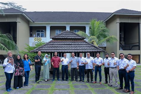 Tnb Genco Visited The Centre Of Hydrogen Energy Utm For Research