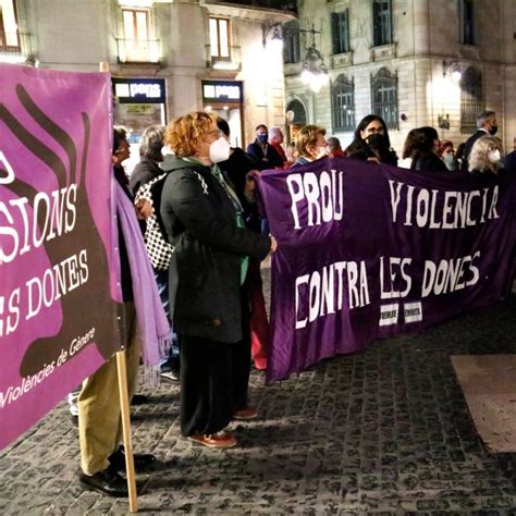 Concentracions per la violació d Igualada Prou violència contra les