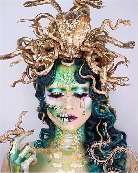 Pin By Milena Nicolas Makeup On Face And Body Painting Cool Halloween