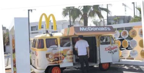 Fast Food Plus Chauds Plus Savoureux Et Plus Juteux Les Burgers