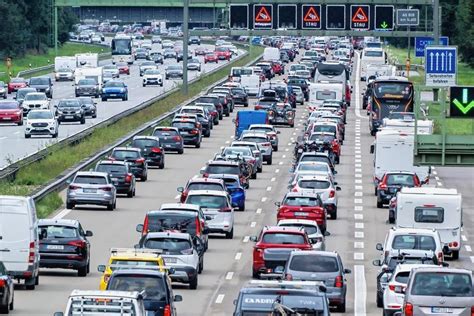 Stau Auf A In Richtung Dresden