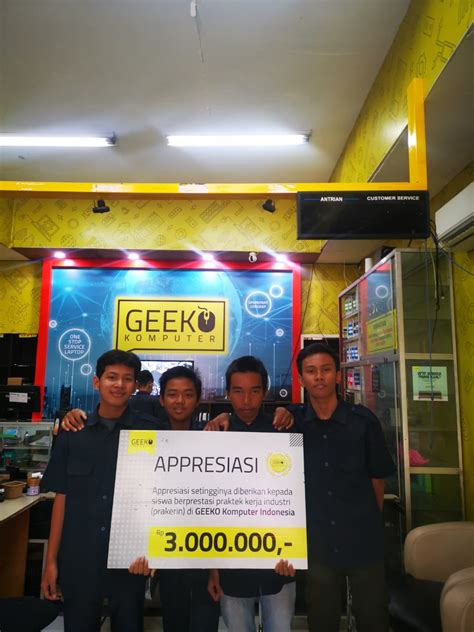 Absensi Intrenship Geeko Komputer