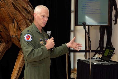 Oberstleutnant Jon Talbot 53 Wetteraufklärungsgeschwader Us