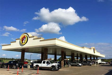 The biggest Buc-ee's locations in Texas, and the pros and cons about ...