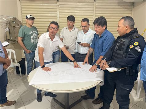 Prefeitura da Barra dos Coqueiros discute organização e segurança do